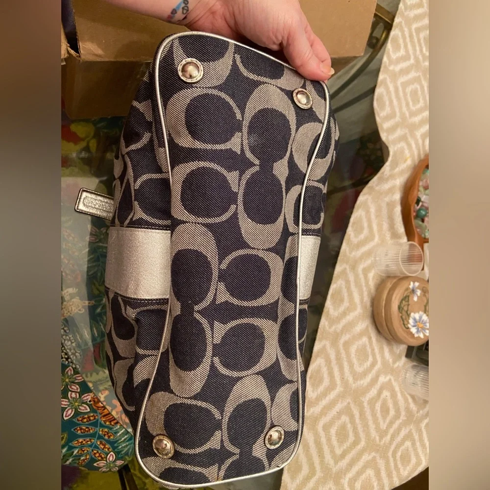 Authentic Coach Denim & Metallic Silver Signature Kisslock Y2K Bag - Picture 9 of 11